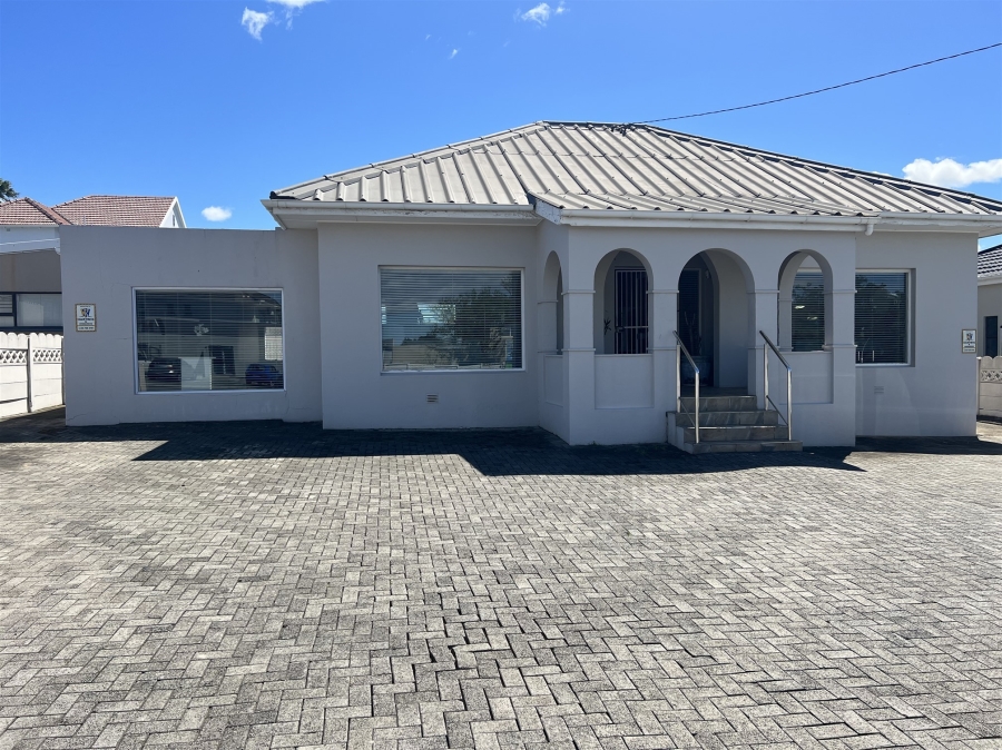 Commercial Property for Sale in Baysville Eastern Cape